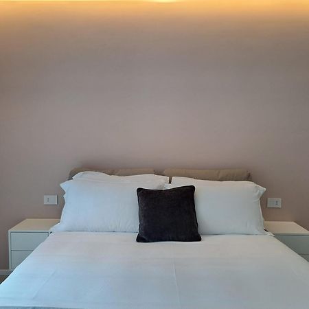 Lario Suite Apartments By Quokka 360 - With Parking Next To Como City Extérieur photo