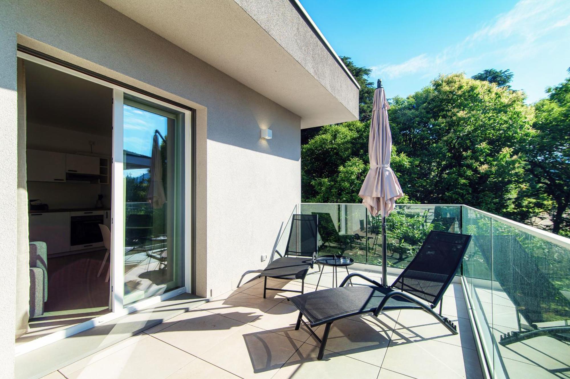 Lario Suite Apartments By Quokka 360 - With Parking Next To Como City Extérieur photo