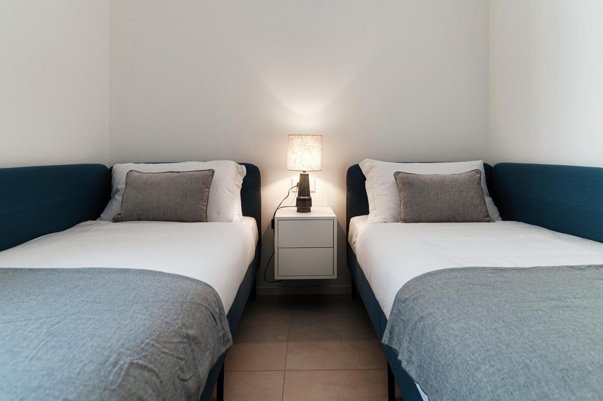 Lario Suite Apartments By Quokka 360 - With Parking Next To Como City Extérieur photo