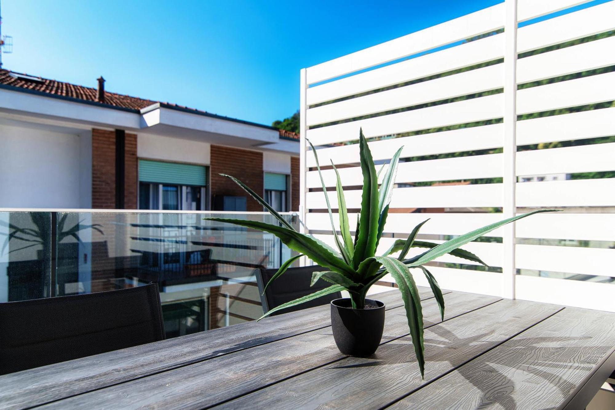 Lario Suite Apartments By Quokka 360 - With Parking Next To Como City Extérieur photo