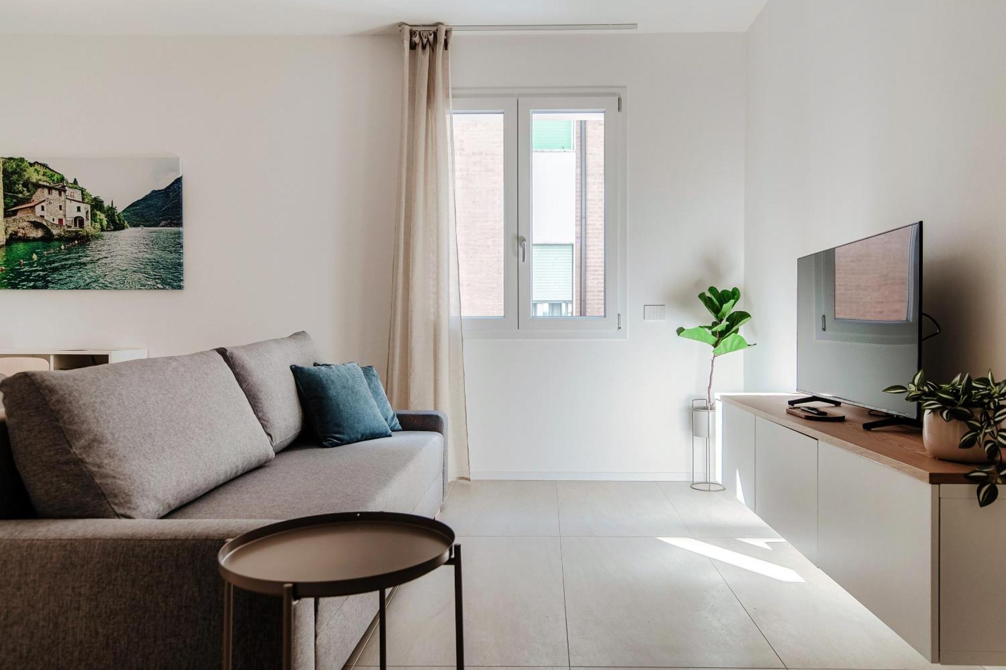 Lario Suite Apartments By Quokka 360 - With Parking Next To Como City Extérieur photo