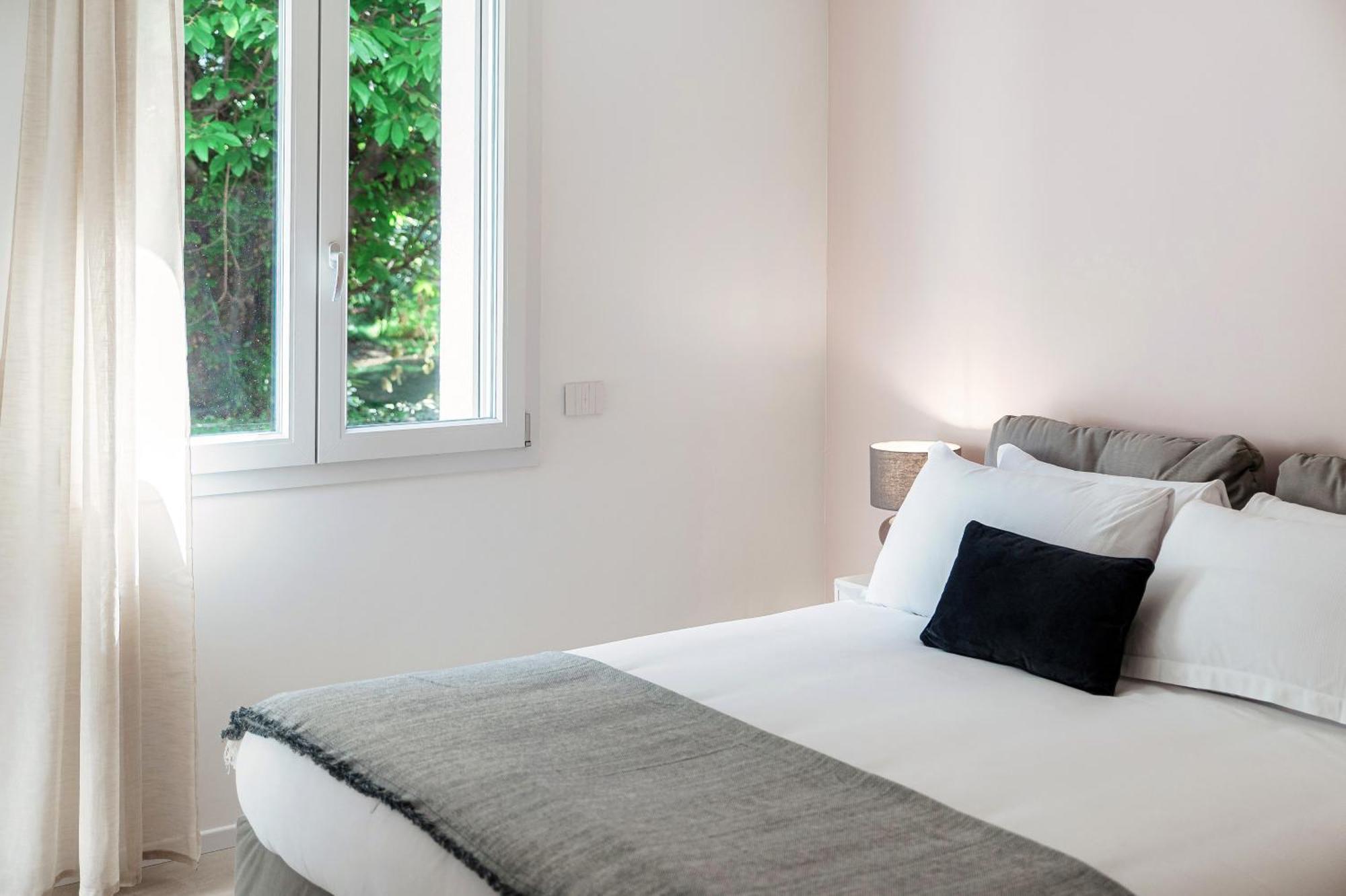 Lario Suite Apartments By Quokka 360 - With Parking Next To Como City Extérieur photo