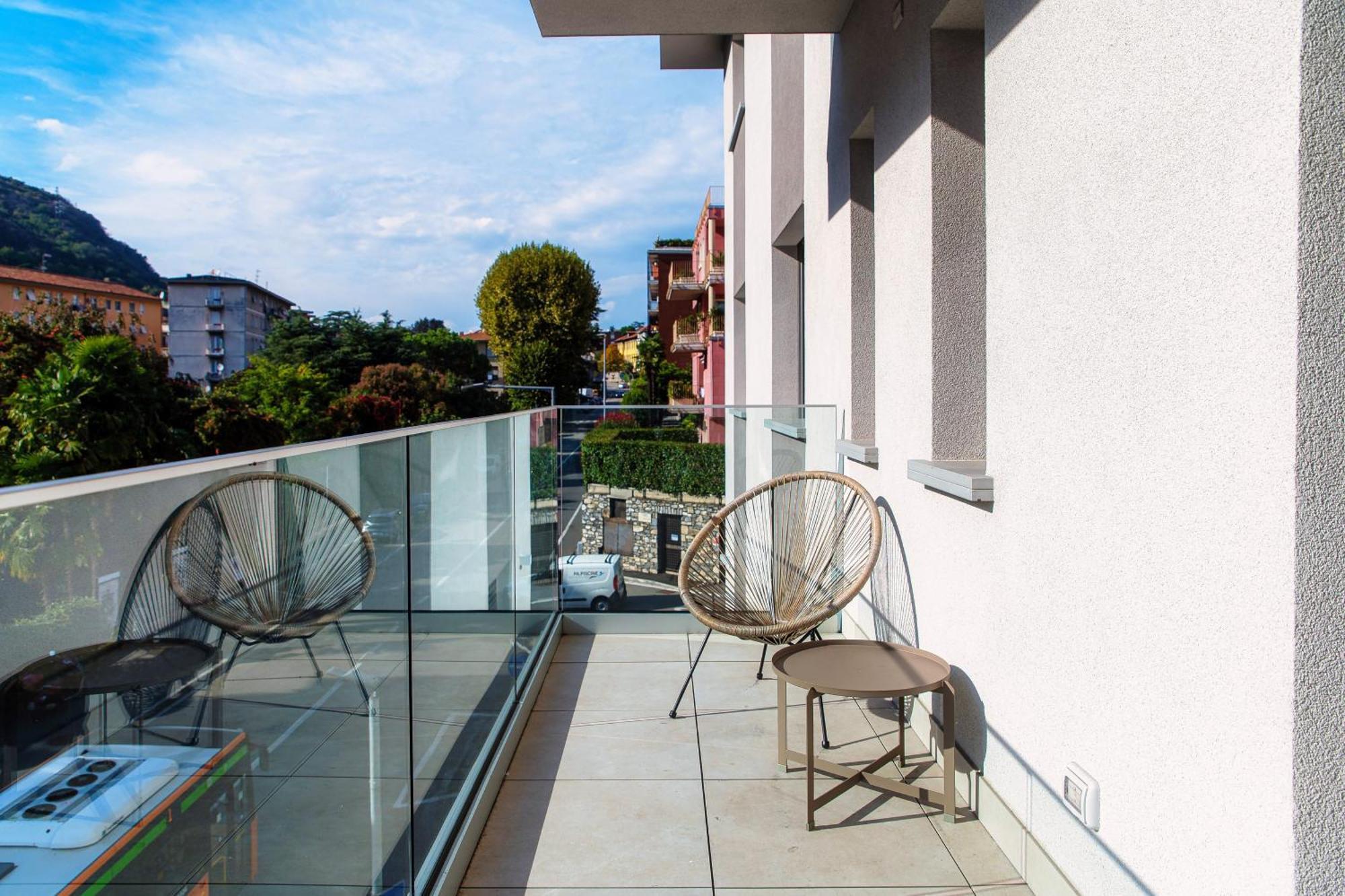 Lario Suite Apartments By Quokka 360 - With Parking Next To Como City Extérieur photo